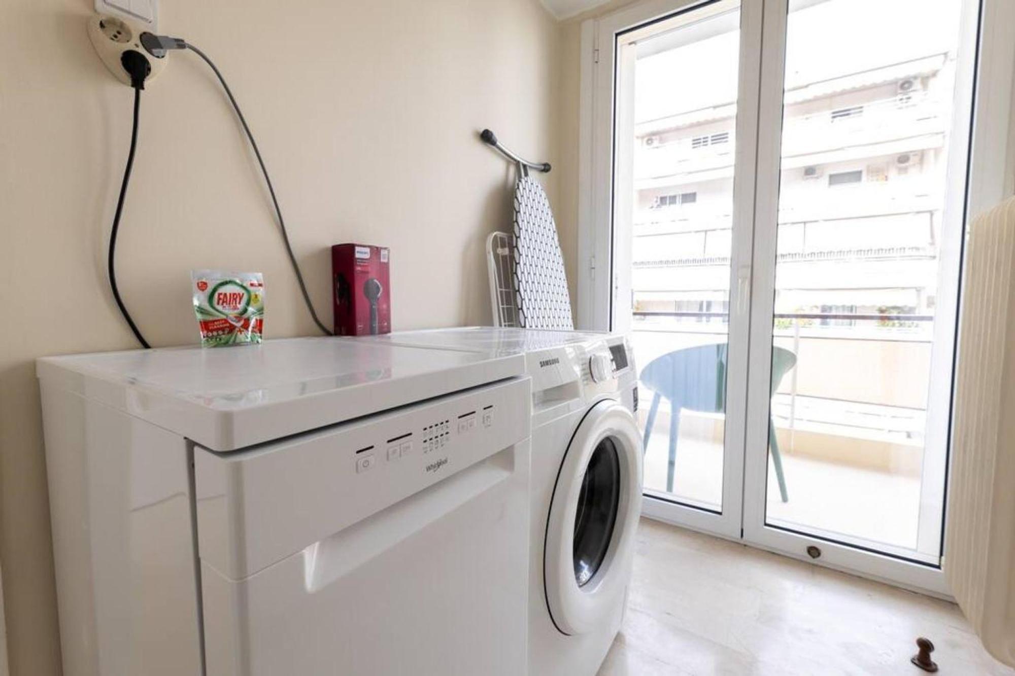 Amfitritis Family Lux Apartment At Palaio Faliro Ateny Zewnętrze zdjęcie